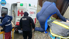 Hombre en situación de calle de descompensó en la costanera y tras ser asistido por Bomberos fue trasladado al HRRG
