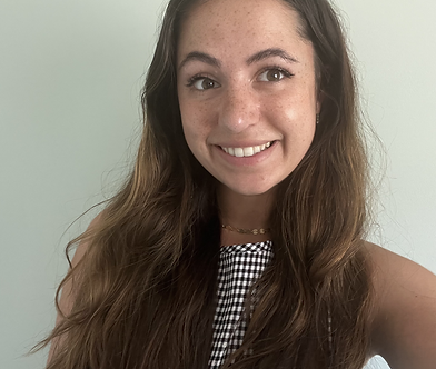 Jaclyn Headshot.png