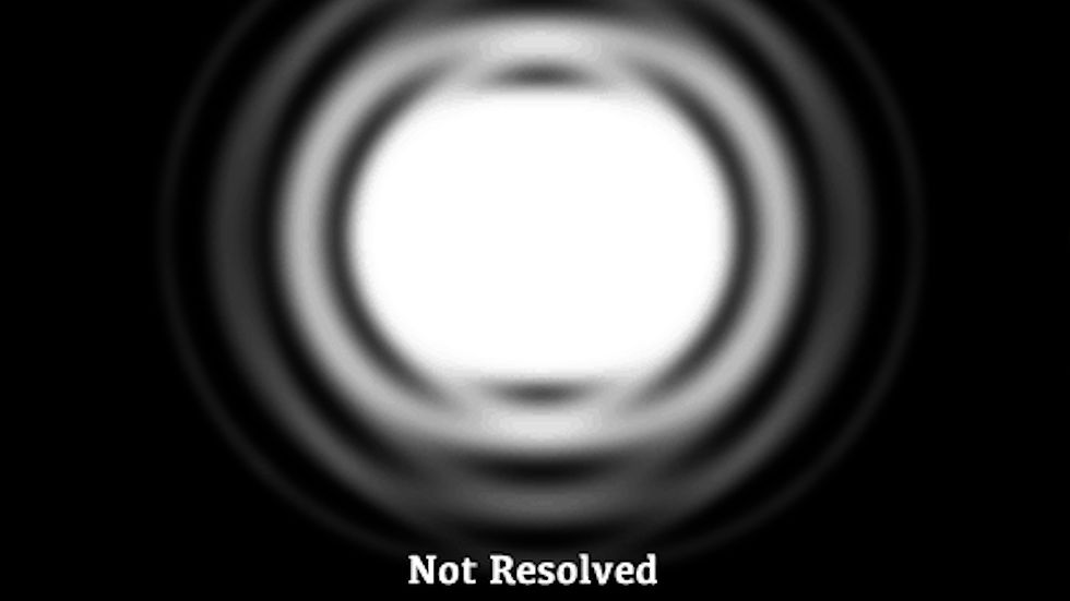 The resolution of this image is too poor to be able to see both stars. More aperture is required.