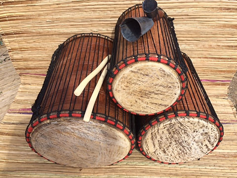 Set of 3 Traditional Carved Dunduns - 10, 13, and 16-Inch