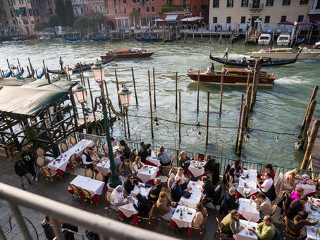 Restaurant with Grand Canal View in Venice: Where to Eat for an Unforgettable Experience