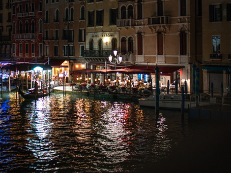 The Colors of a Venetian Sunset: Evening enchantment and a dream dinner