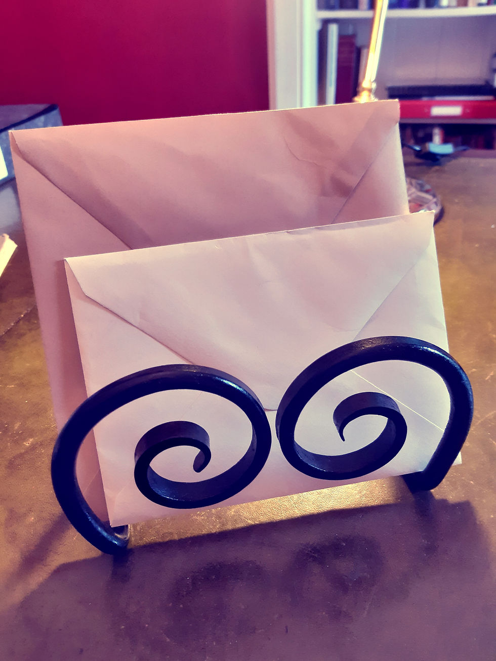 Letter Holder - Large front scrolls
