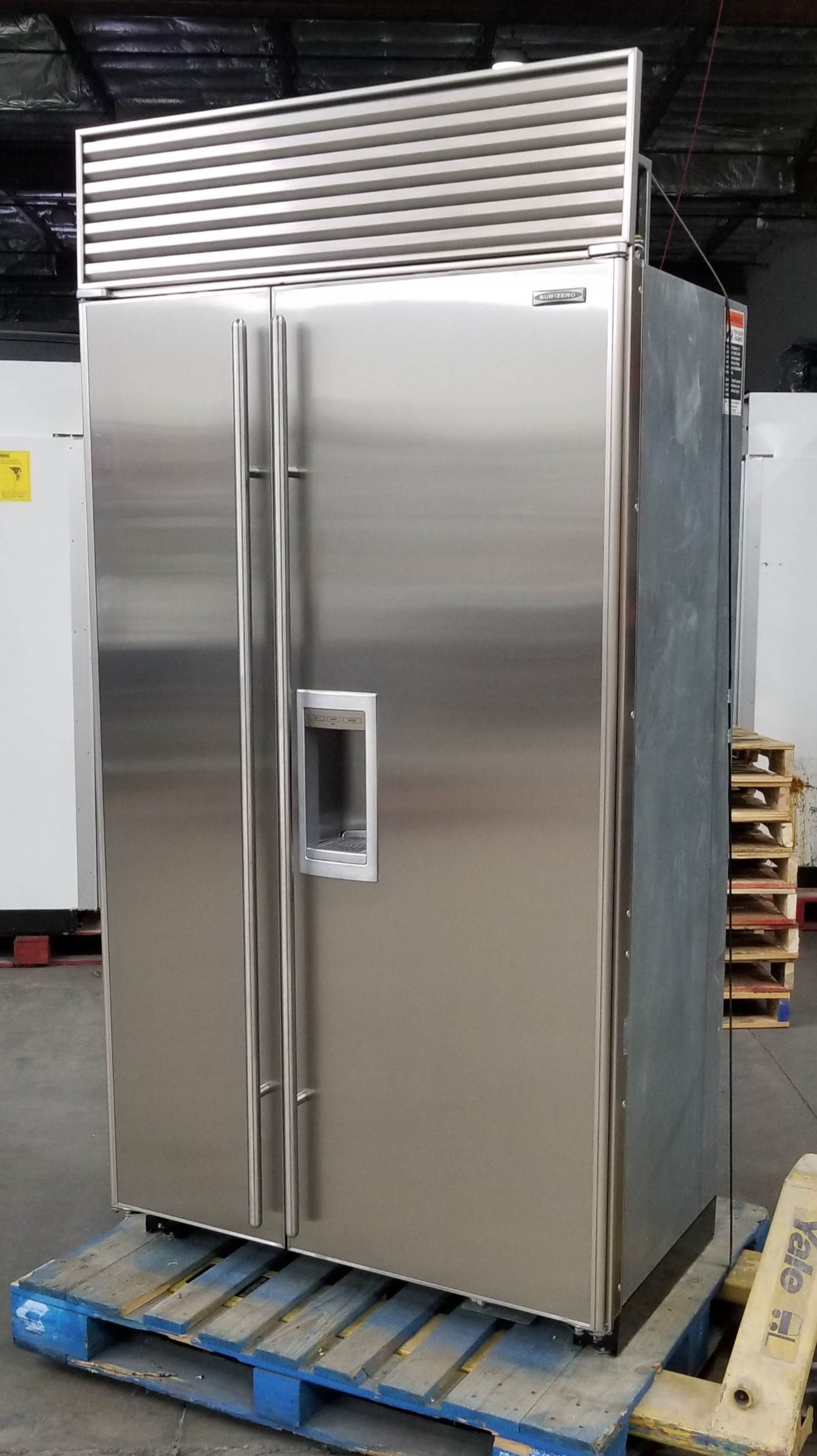 #313 REFURBISHED SUB-ZERO 685/S 42" NO-FLAW STAINLESS REFRIGERATOR