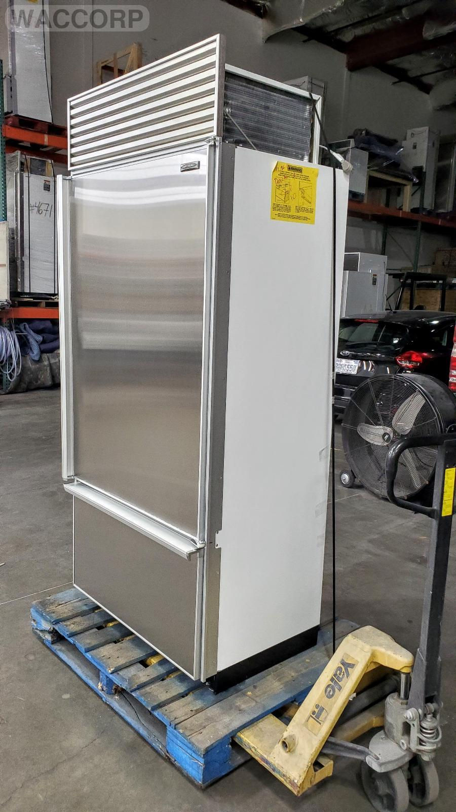 Thumbnail: SUB-ZERO 36" BOTTOM-FREEZER BUILT-IN LEFT HANDLE REFRIGERATOR NO-FLAW ST