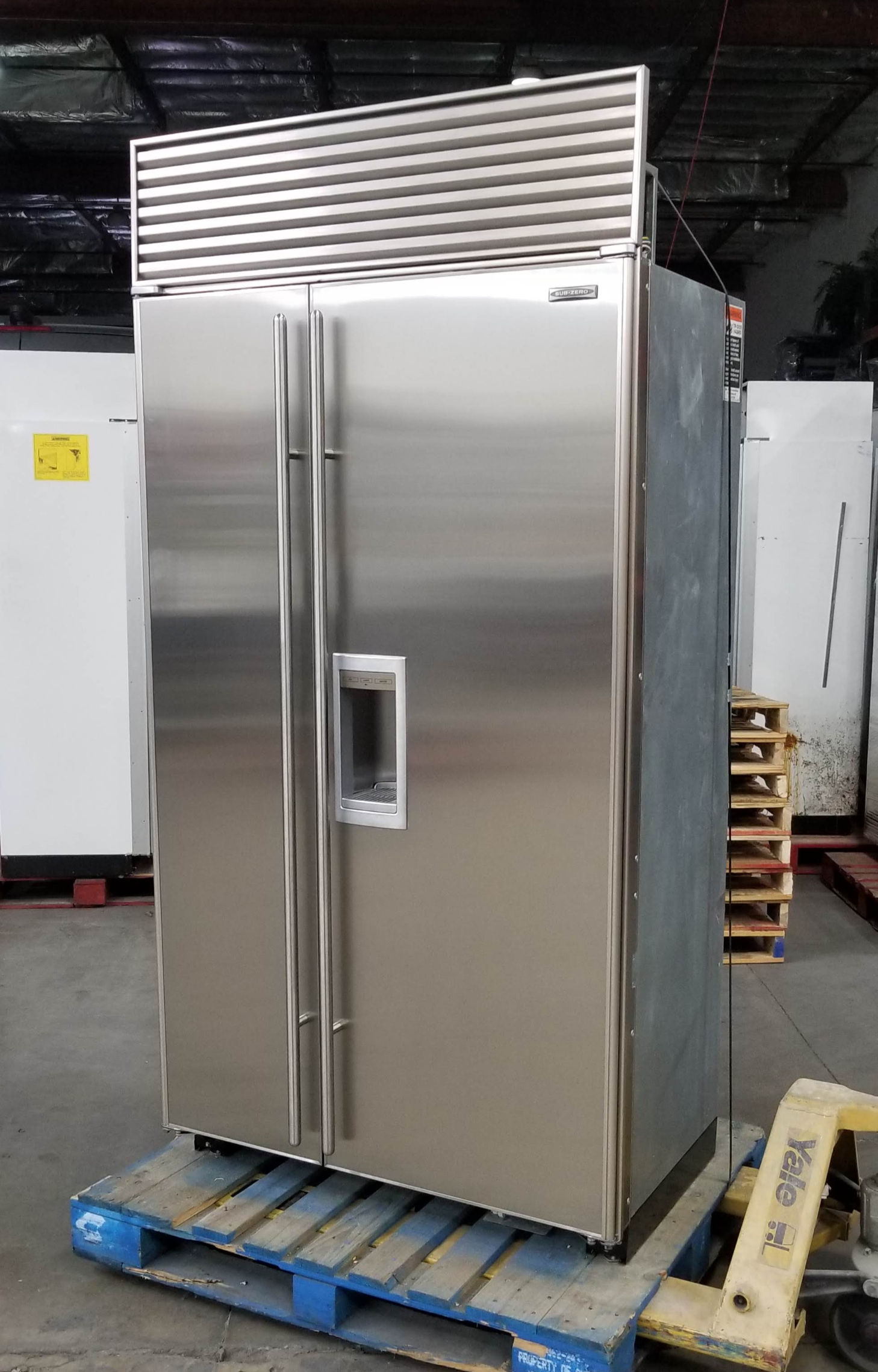 #3 REFURBISHED SUB-ZERO 685/S 42" STAINLESS WATER/ICE DISPENSER REFRIGERATOR