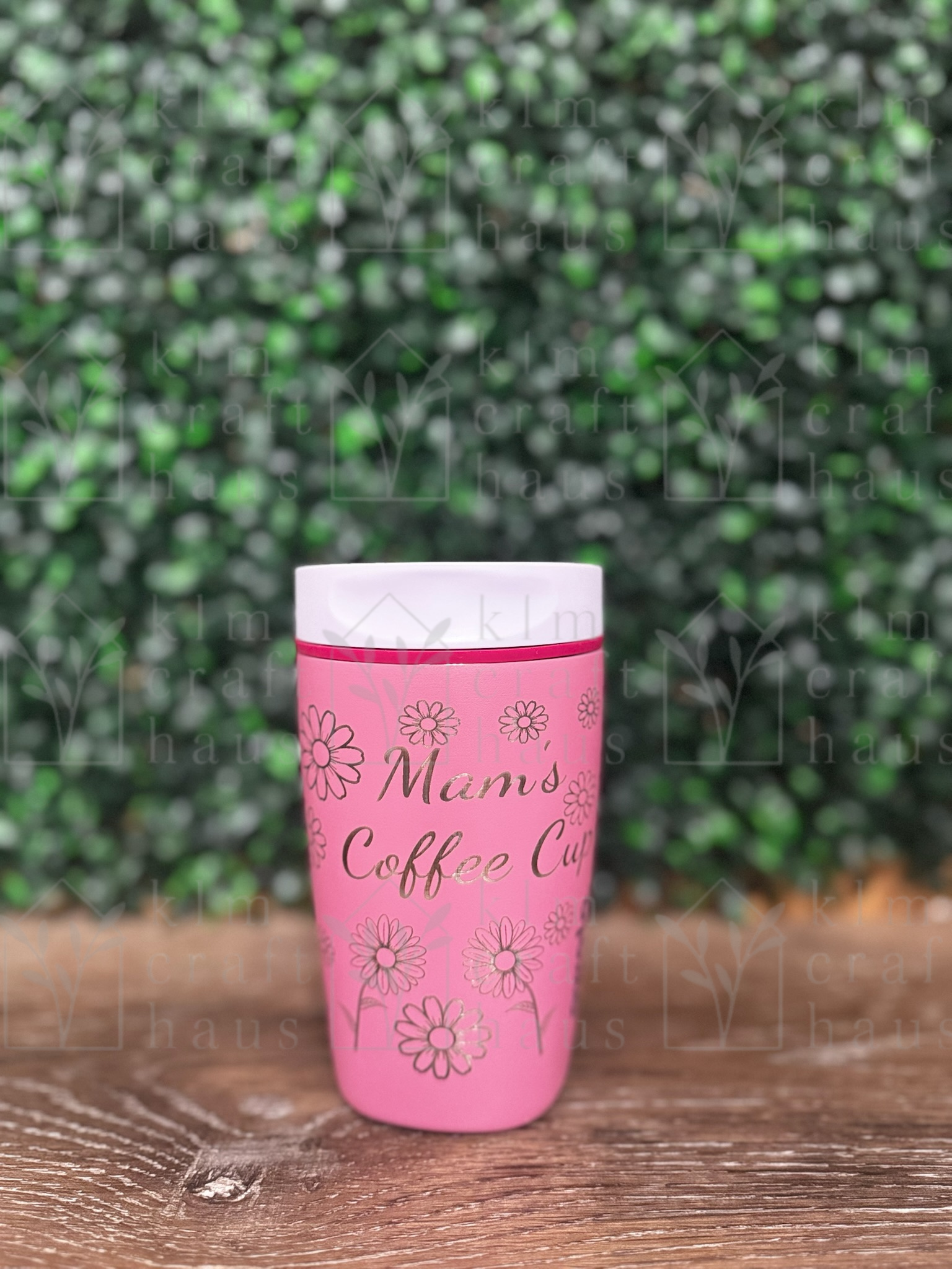 Mama Coffee Mug with Flowers locking lid laser engraved
