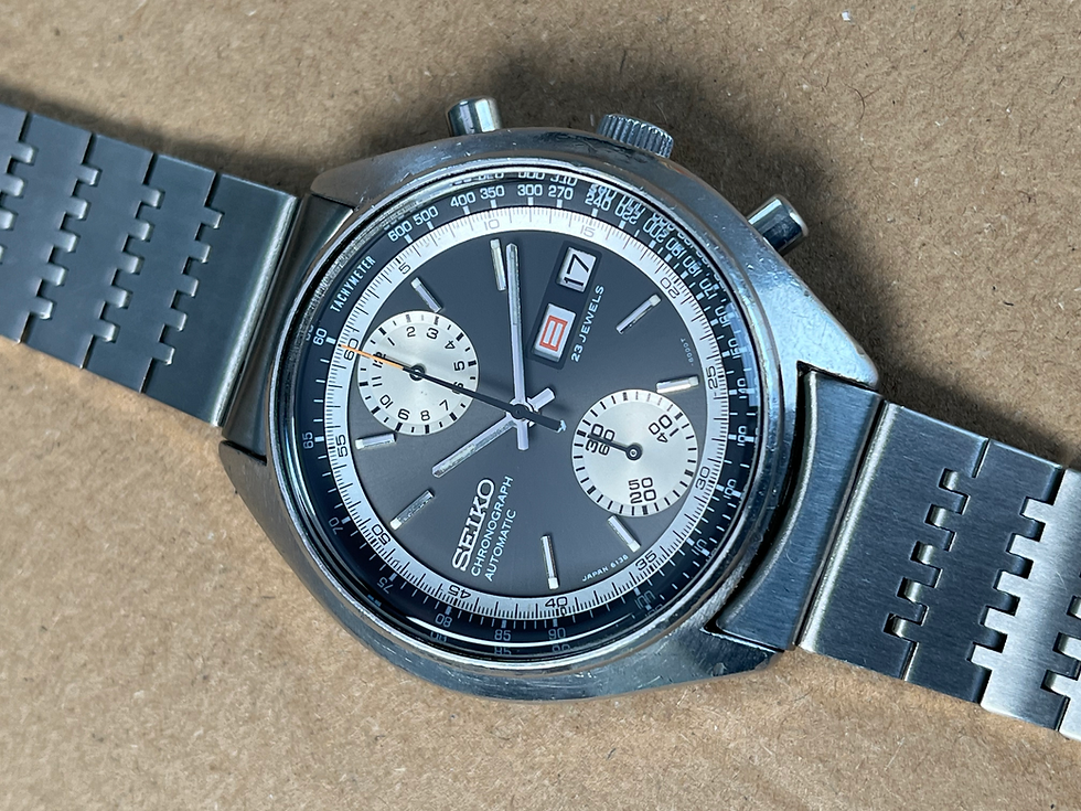 Thumbnail: Vintage 1971 Seiko Reverse Baby Panda 6138-8000 Gray Dial Serviced Original