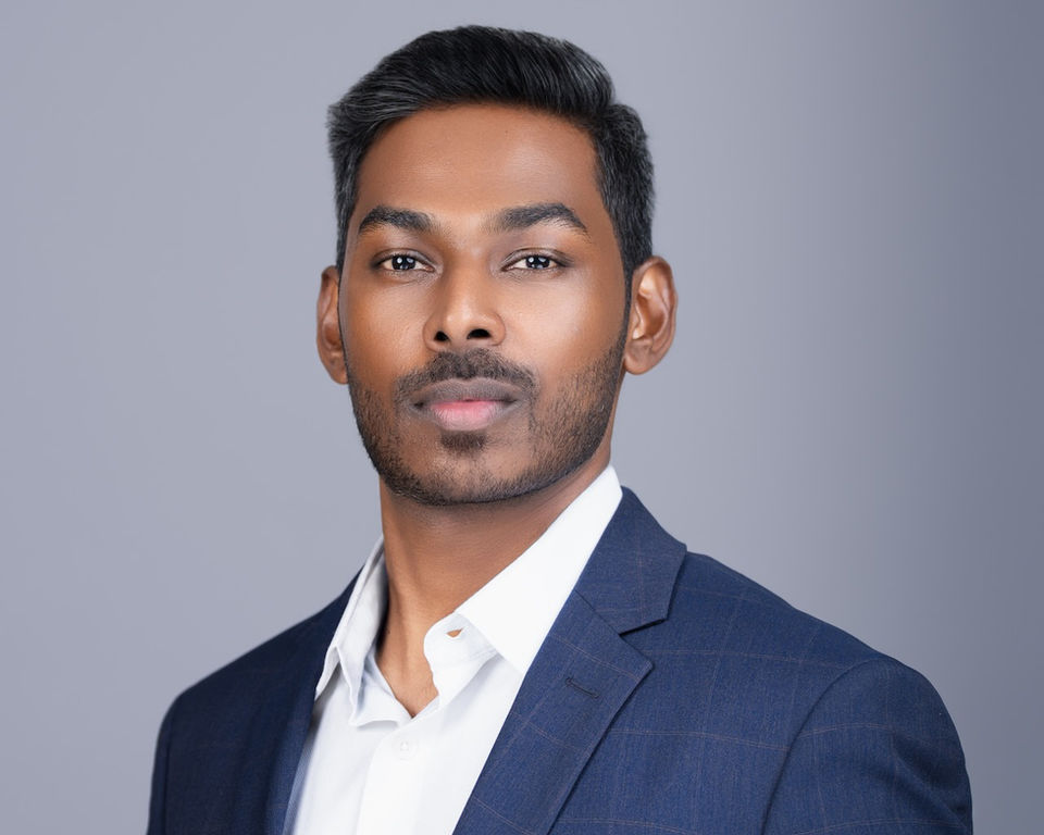 Bangalore Professional Headshot near me, Business Headshots