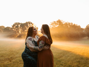 How to Prepare for Engagement Photos: From Outfits to Posing, Plus Tips for Stunning, Authentic Images!