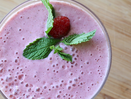Frisse framboos mango smoothie