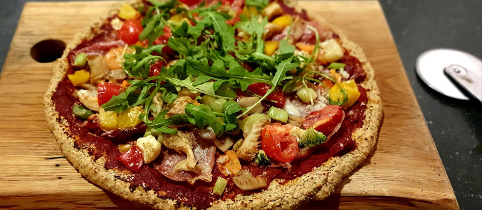 Gezonde pizza met serranoham