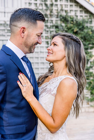 Bride and Groom at Tuscaloosa Wedding venue