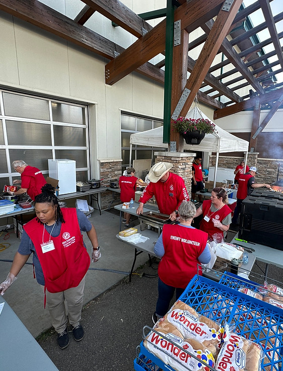 Volunteers helping with the Farmers' Days BBQ