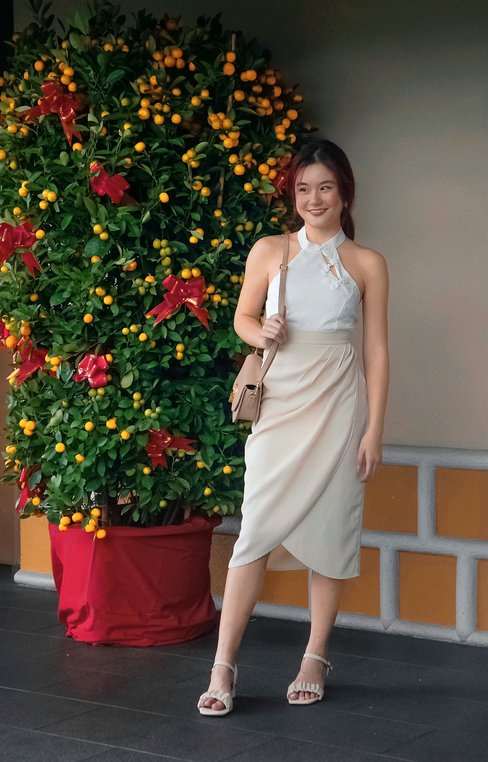 Thumbnail: Era of Romance Floral Embroidery Halter Cheongsam Top [WHITE]