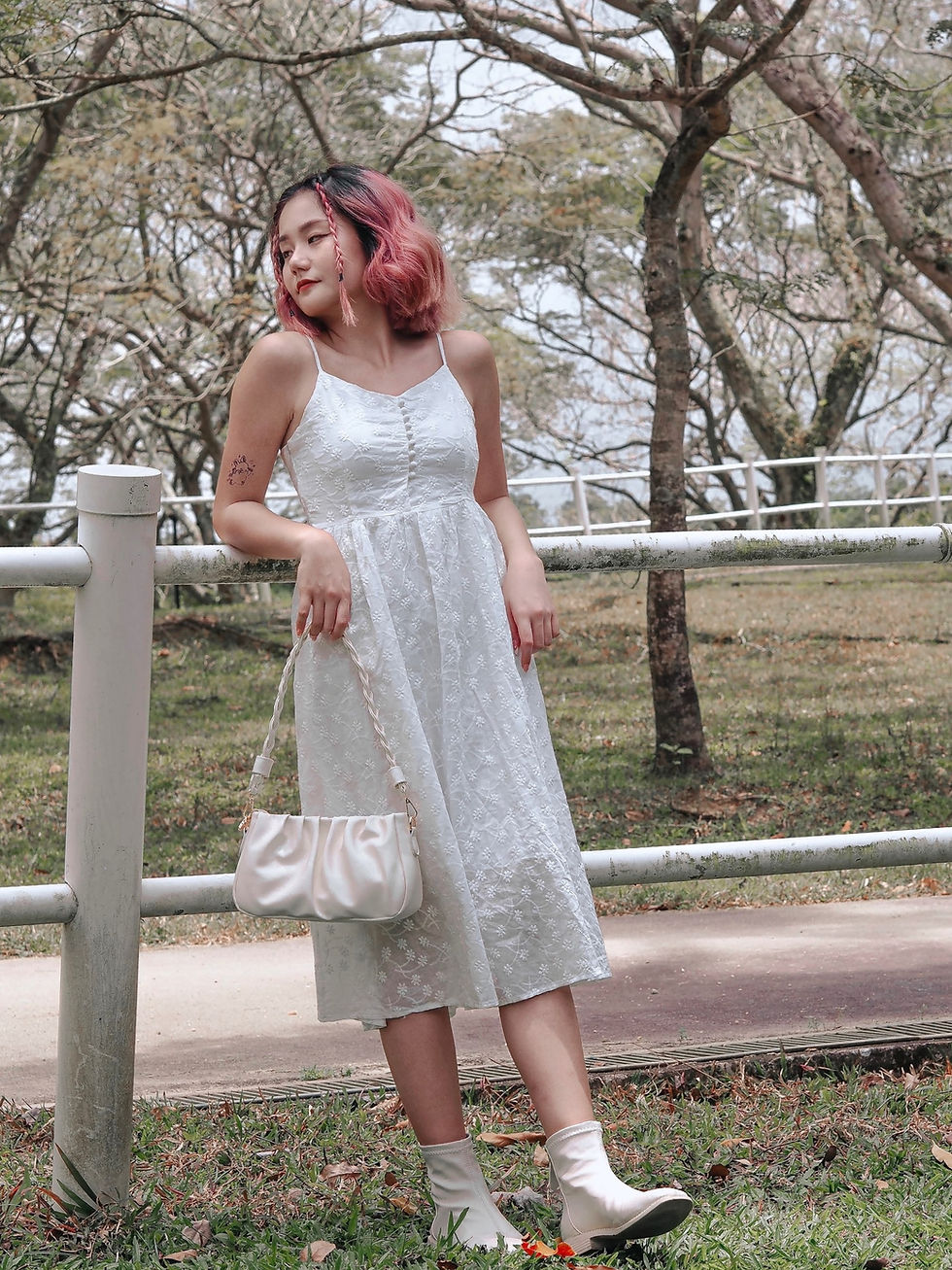 Thumbnail: Head In The Clouds 3-way Puffy Ruched Clutch /Handbag