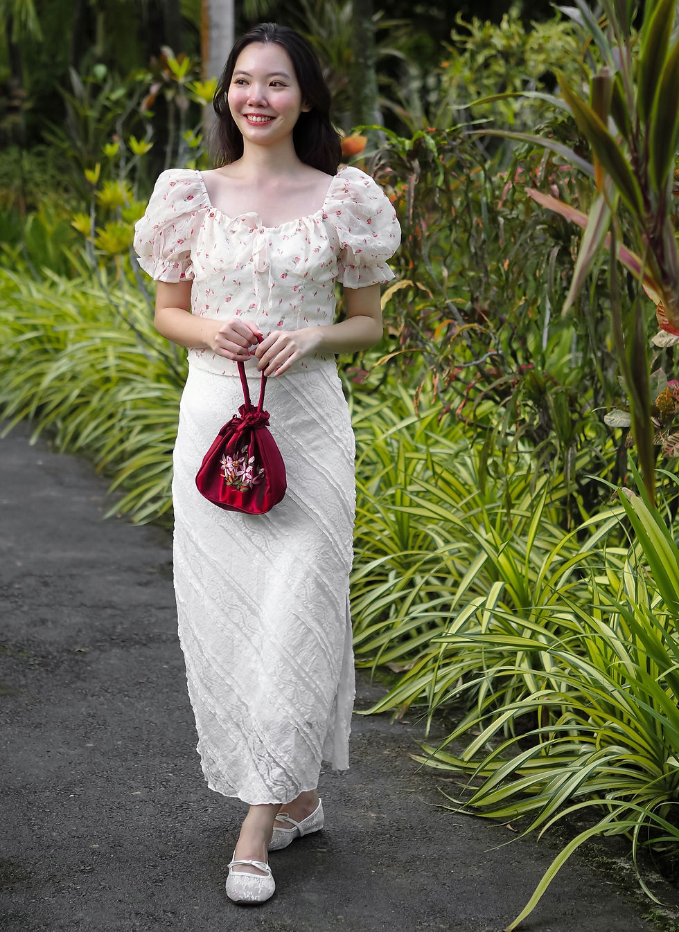 Thumbnail: Rosella Floral Sweetheart Puff Sleeve Top