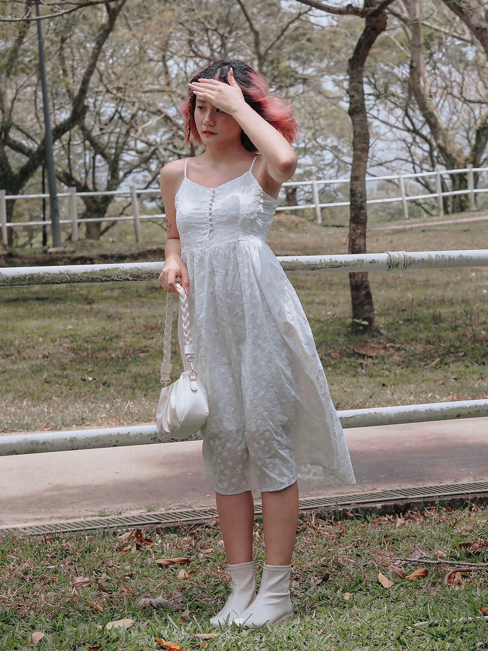 Thumbnail: Springtime Soirée Lace Embroidery Midi Dress