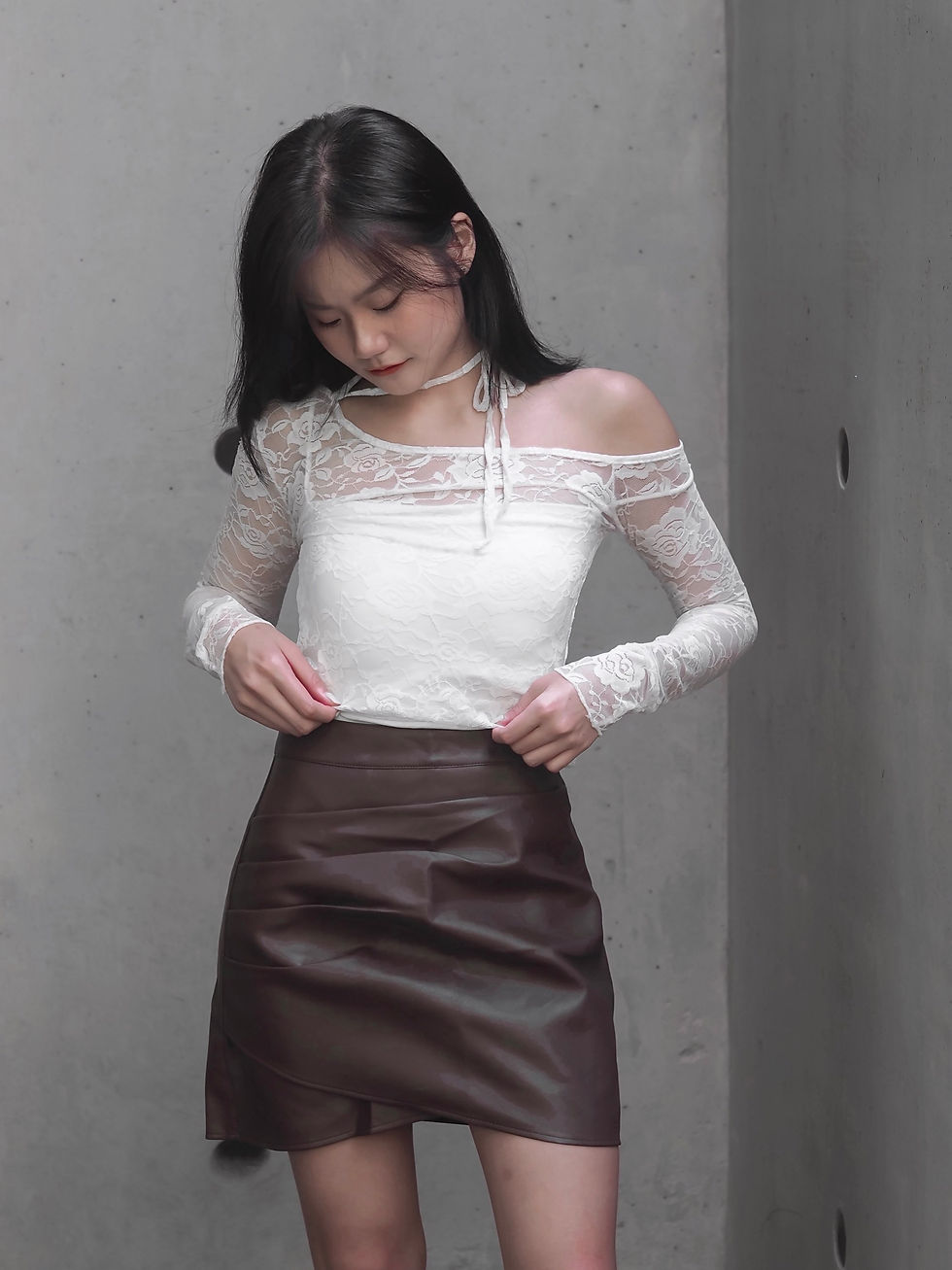 Thumbnail: The IT Girl Leather Ruched Skirt (HICKORY BROWN)