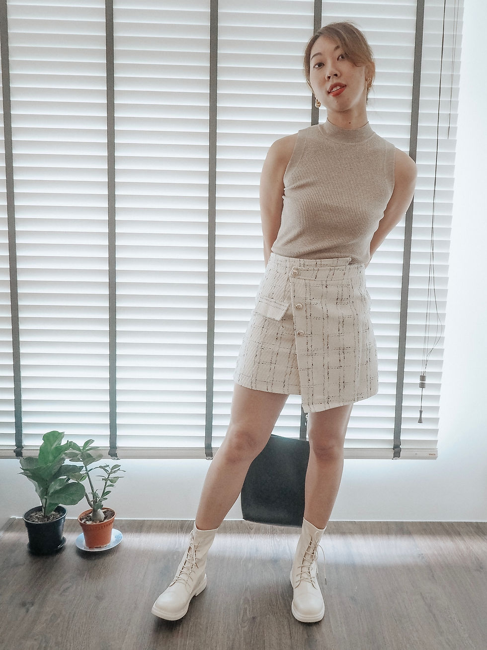 Thumbnail: Comfort Days High Neck Knit Top [OATMEAL]