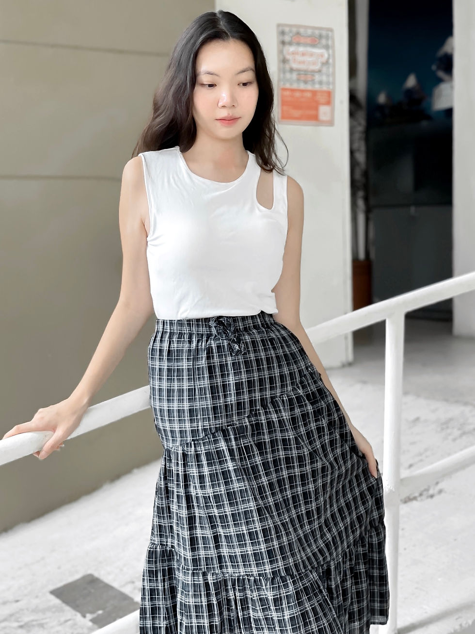 Thumbnail: Daytona Padded Toga Cutout Knit Tank Top (WHITE)