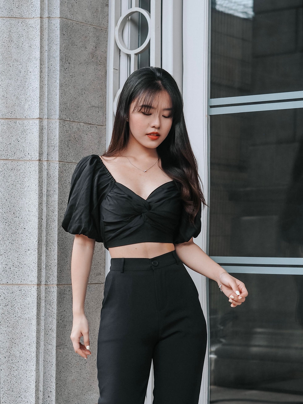 Thumbnail: Modern Heroines 2-Way Sweetheart Puffy Sleeves Top (BLACK) 