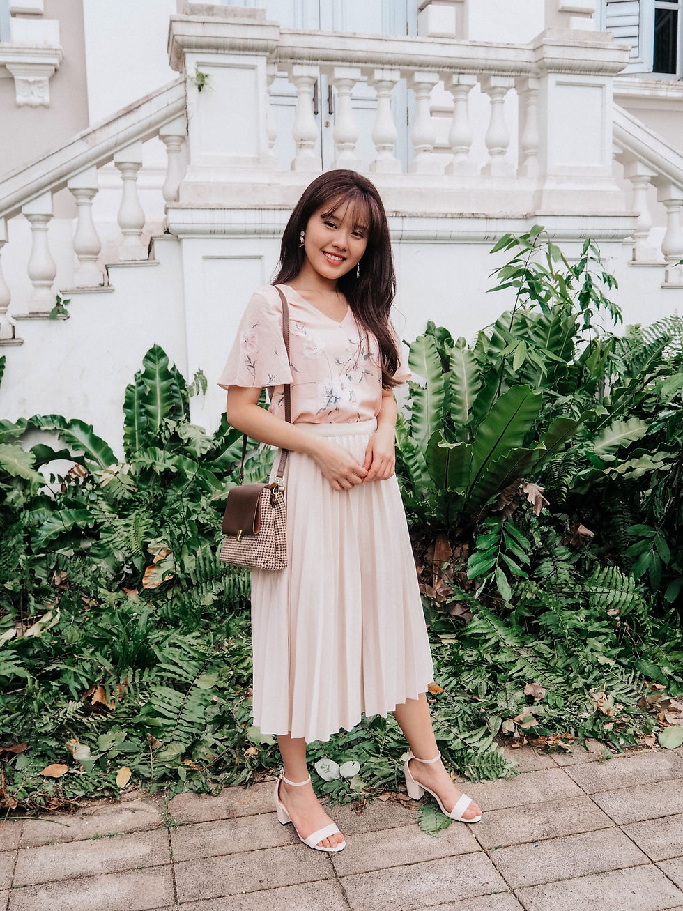 Thumbnail: Charlotte Floral Button Down Sleeve Top (2 COLOURS)