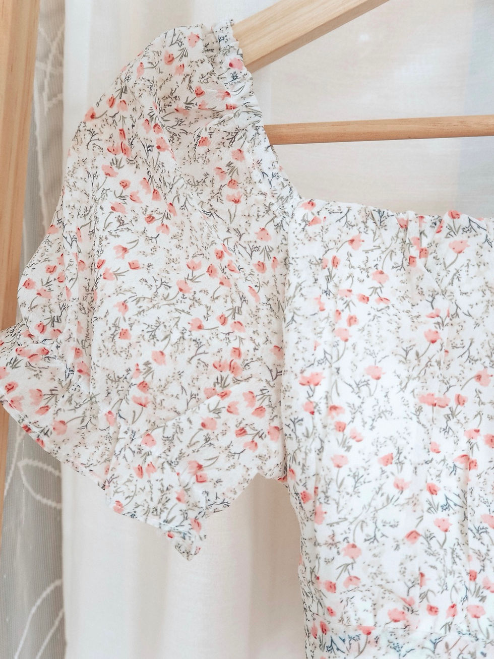 Thumbnail: Garden of Eden Wildflower Ribbon Top (WHITE)