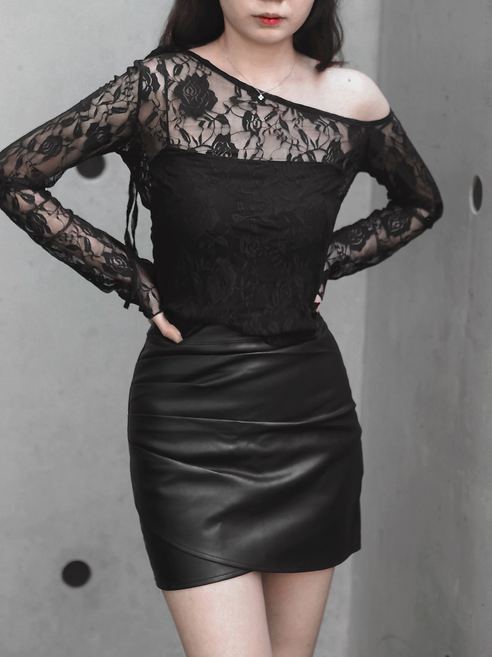 Thumbnail: The IT Girl Leather Ruched Skirt (BLACK)