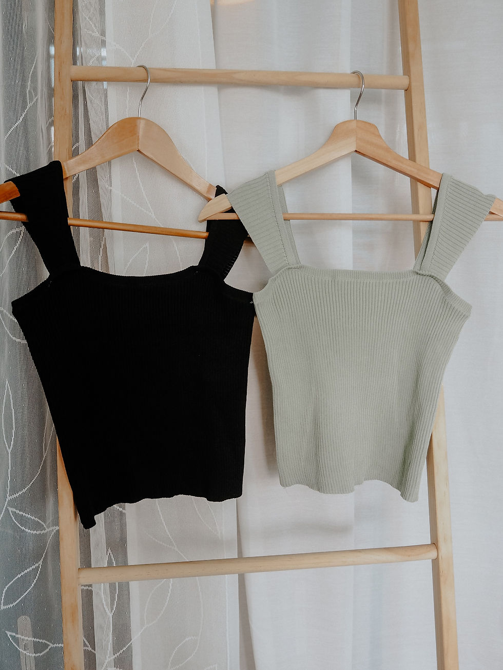 Thumbnail: Mariposa Petal Cap Sleeve Ribbed Cami Top (SAGE GREEN)
