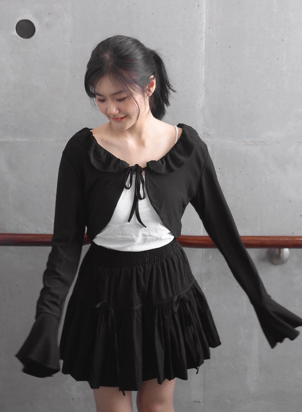 Thumbnail: Marshmallow Ribbon Bubble Cloud Skirt (BLACK) 