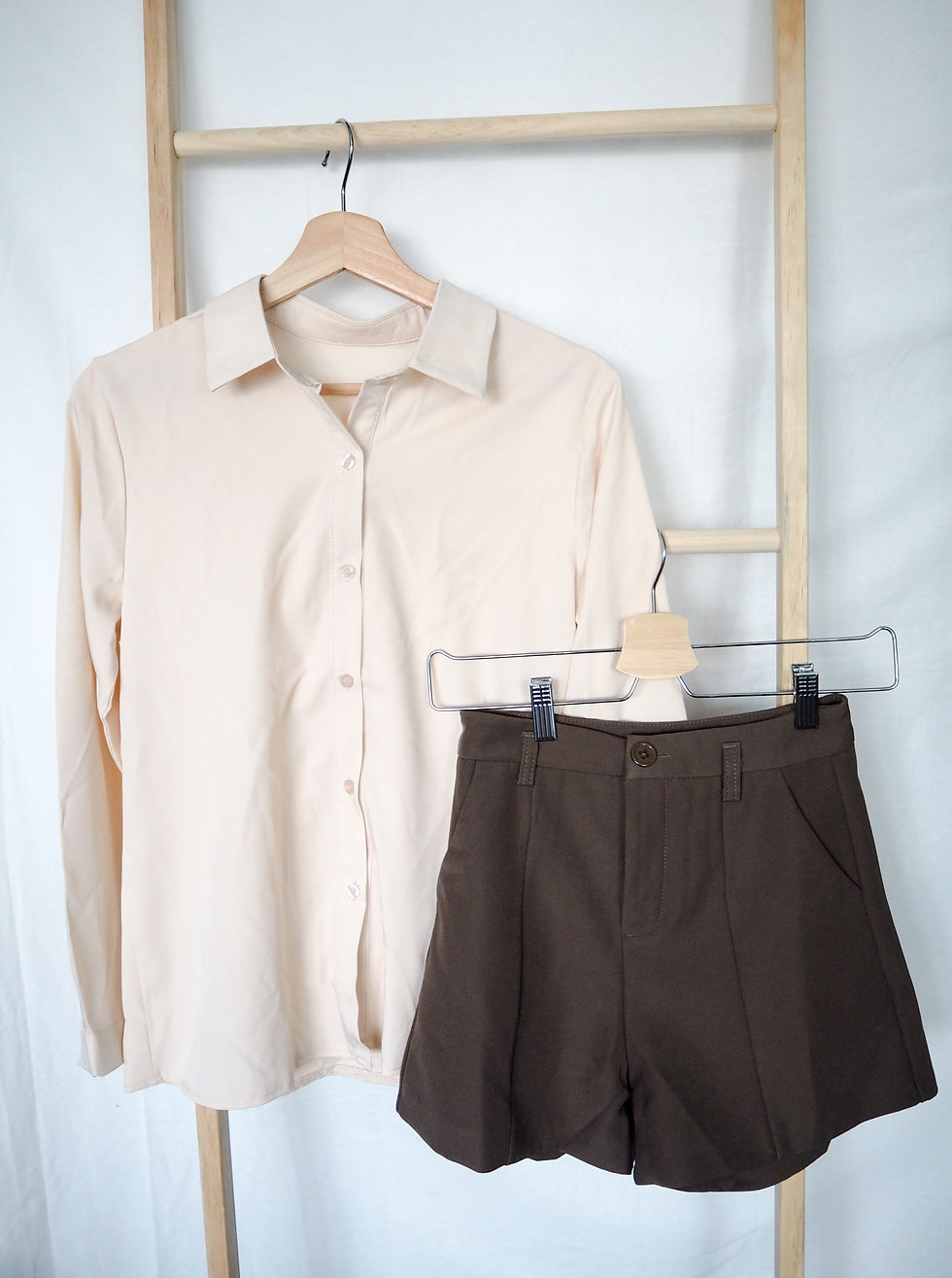 Thumbnail: [CLASSIC COLLAR] Across the Ages Button Down Long Sleeve Top (5 Colours)