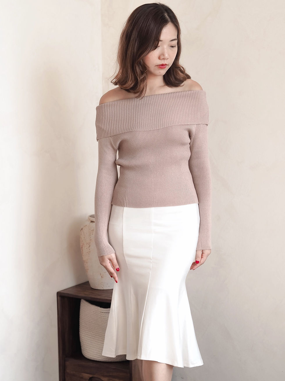 Thumbnail: Hourglass Mermaid Pleat Midaxi Skirt (PEARL WHITE) 