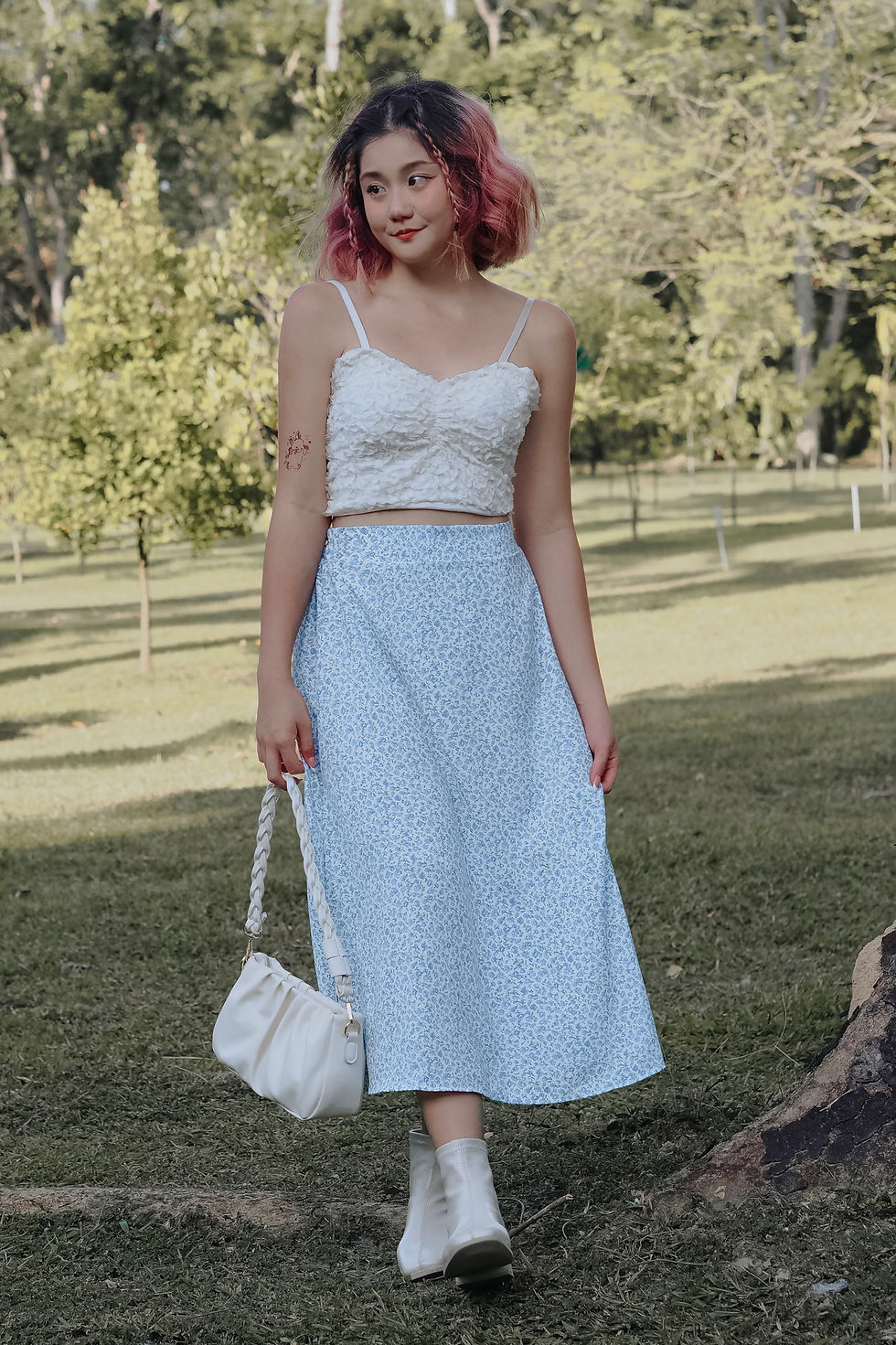 Thumbnail: Fields of Florella Midi Skater Skirt (PERIWINKLE BLUE)