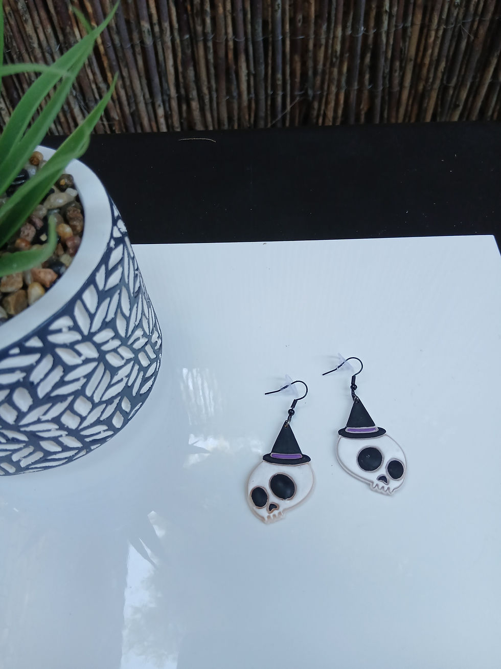 Thumbnail: Wicked Little Skulls