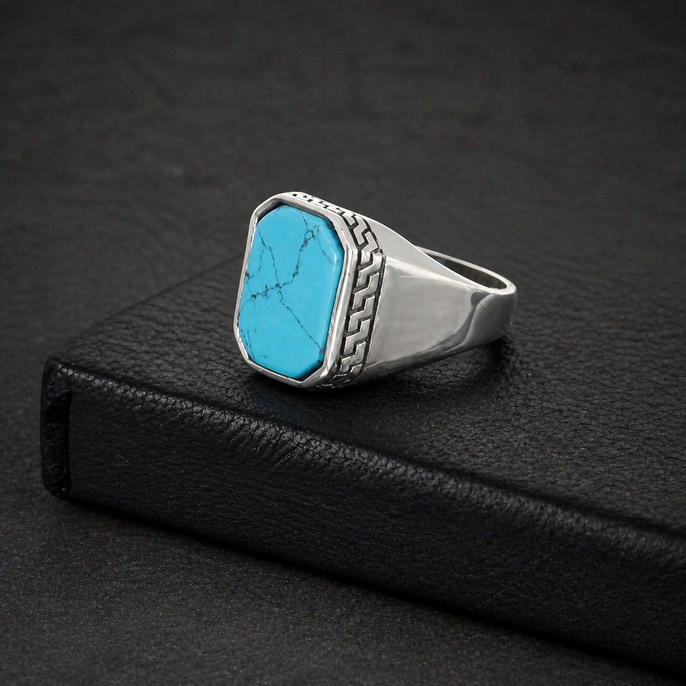 サムネイル： Turquoise silver men's ring with Greek key detail on black leather book