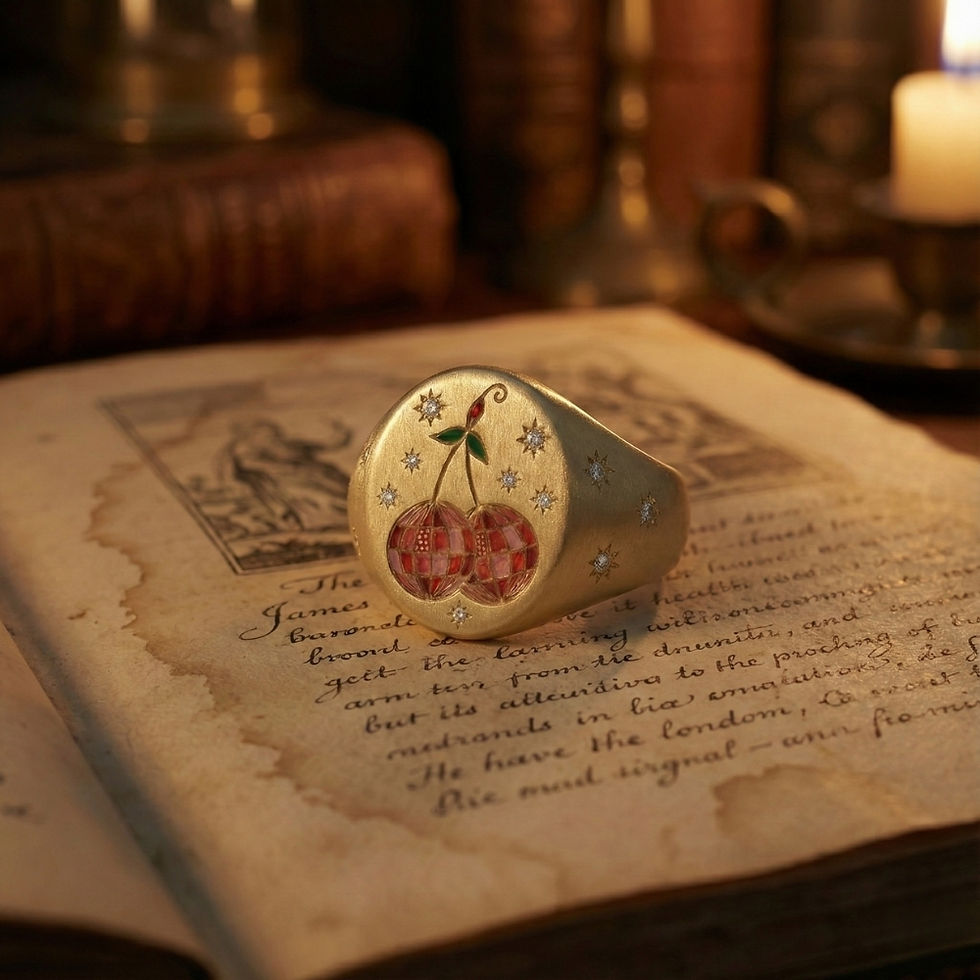 Küçük resim: 18k Gold Disco Cherry Signet Ring | Custom Handmade Gold Ring