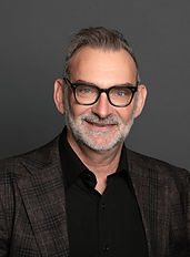 AHICE Headshot Lounge D1-30 copy.jpeg