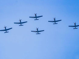 El Tulum Air Show 2026 se realizará del 23 al 26 de abril integrando el congreso de seguridad aérea, exhibiciones y NASCAR. Consulte el programa completo aquí.