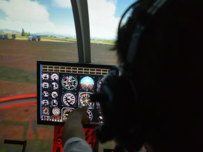 Descubra cómo convertirse en piloto de helicóptero en México, los requisitos de la AFAC, las horas de vuelo y la preparación en una escuela de aviación certificada.