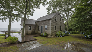 Why Older Homes in RI and CT Make Insurance Claims More Complicated