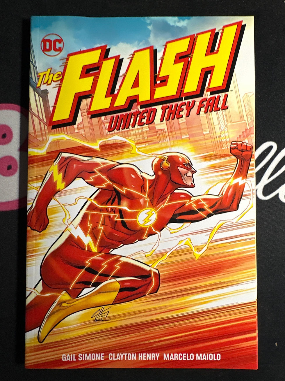 Thumbnail: FLASH UNITED THEY FALL TP