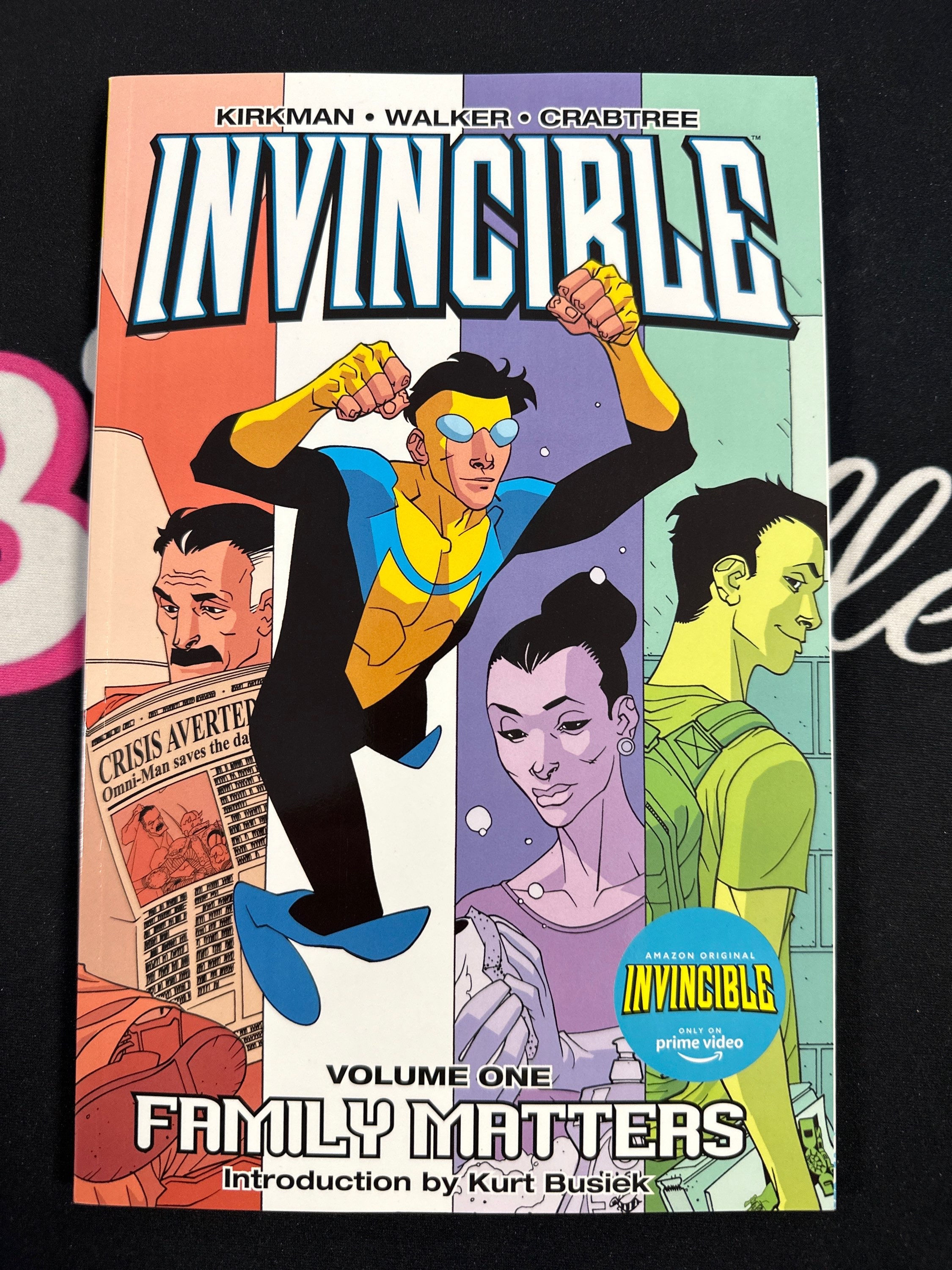 Invincible TPB 1