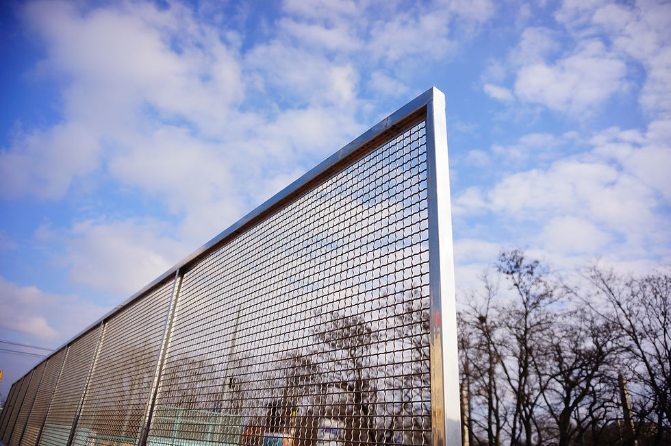 COMMERCIAL FENCING.jpg