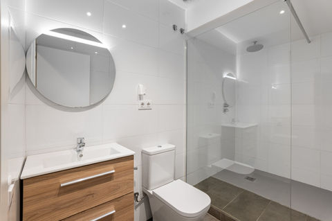 contemporary bathroom remodeling
