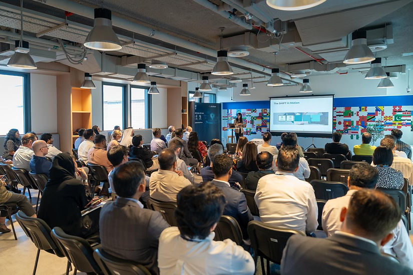 workshop Soha facilitating (4).jpg