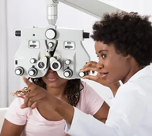 Optician_Optometrist_Ophthalmologist-scaled.webp