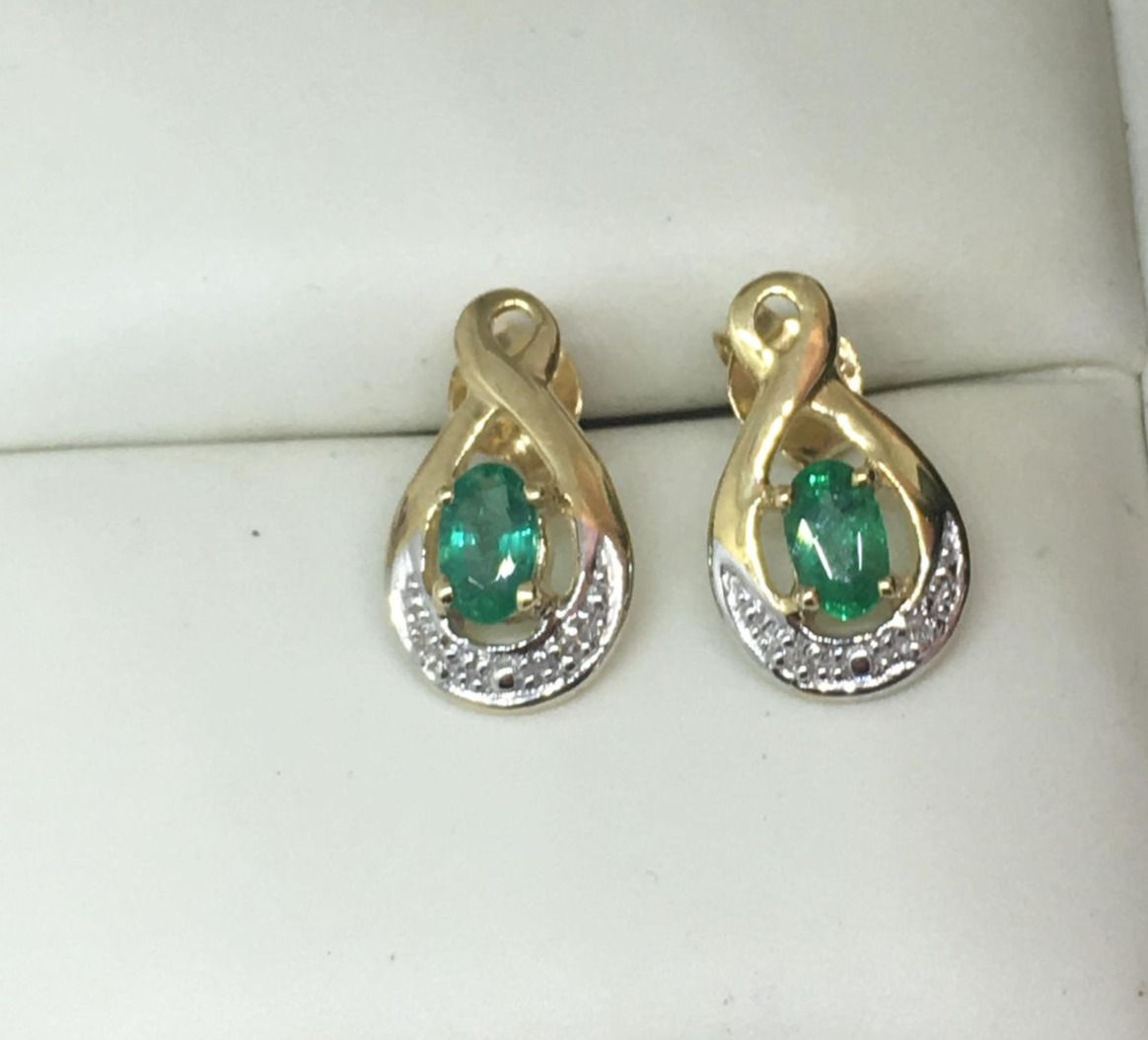 9ct Yellow Gold CZ Emerald Earrings