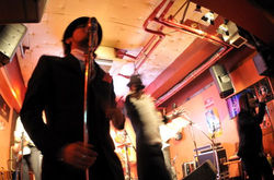 7432495_334748834_1large