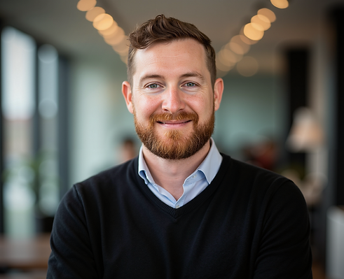 #6 - Phillip Ewen - HeadshotPro.png